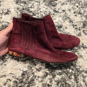 Ivanka Trump Women’s Suede Chelsea Ankle Boots | Size 9M | Burgundy